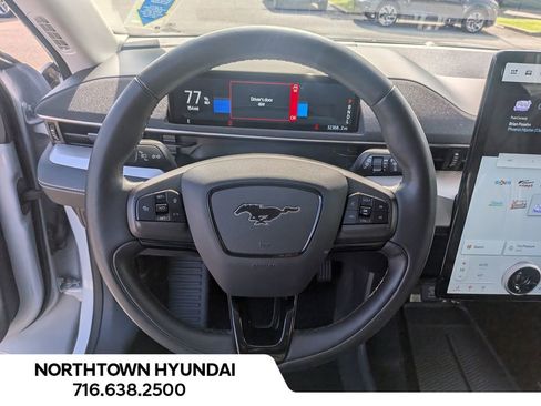 Used 2021 Ford Mustang Mach-E Select w/ Comfort/Appearance Package AWD/4WD image 7