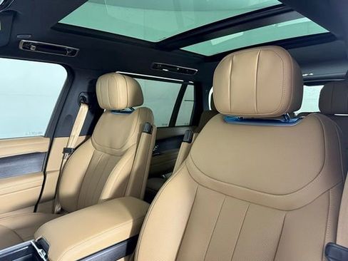 New 2026 Land Rover Range Rover Long Wheelbase SE AWD/4WD image 6