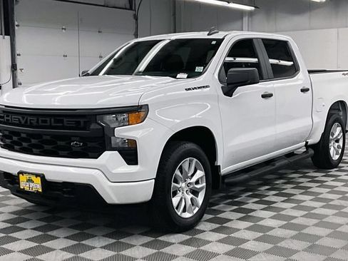 Used 2024 Chevrolet Silverado 1500 Custom w/ LPO, Dark Essentials Package AWD/4WD image 12