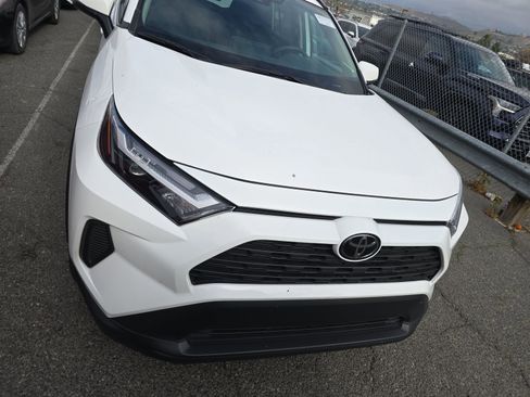 Used 2025 Toyota RAV4 XLE w/ Convenience Package image 2