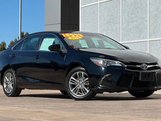 Used 2016 Toyota Camry SE video 2