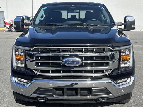 Used 2023 Ford F150 Lariat w/ Trailer Tow Package image 8