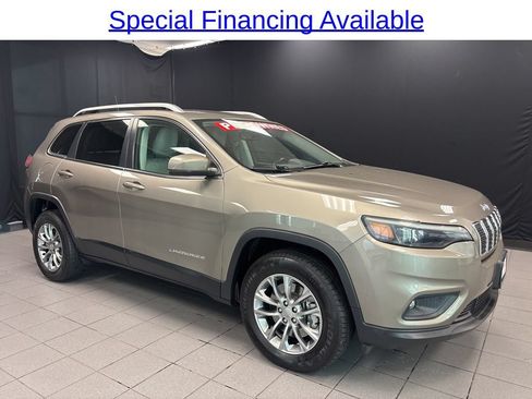 Used 2020 Jeep Cherokee Latitude Plus w/ Comfort/Convenience Group AWD/4WD image 1