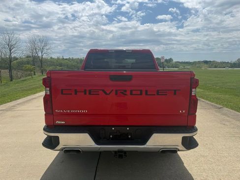 Used 2023 Chevrolet Silverado 1500 LT AWD/4WD image 4