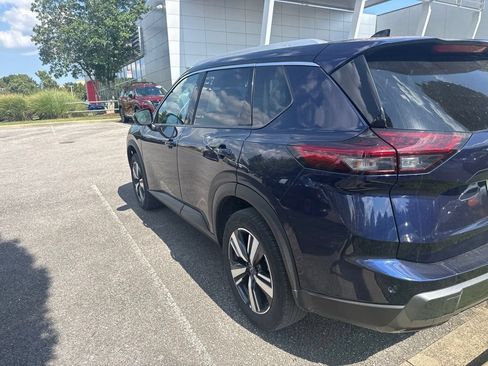Used 2026 Nissan Rogue SL AWD/4WD image 5