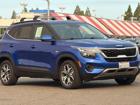 Used 2023 Kia Seltos EX AWD/4WD image 5