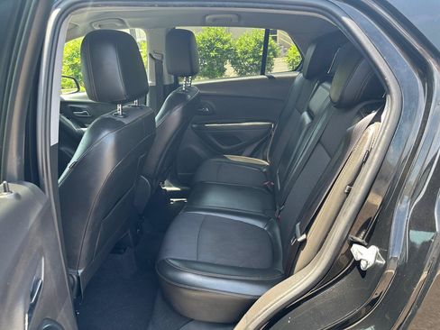 Used 2018 Chevrolet Trax LT w/ Redline Edition FWD image 14