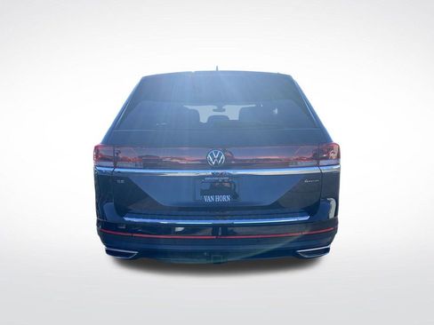 New 2026 Volkswagen Atlas SE image 12