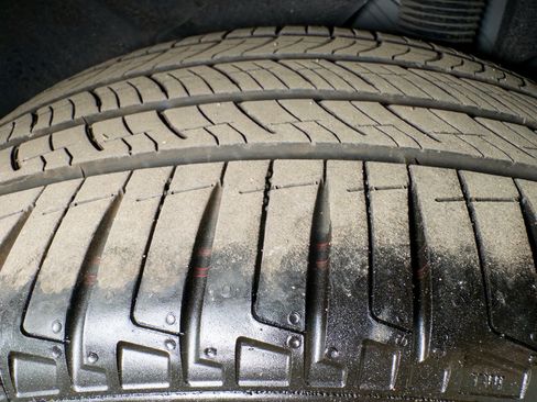 Used 2025 Tesla Model Y Long Range image 35