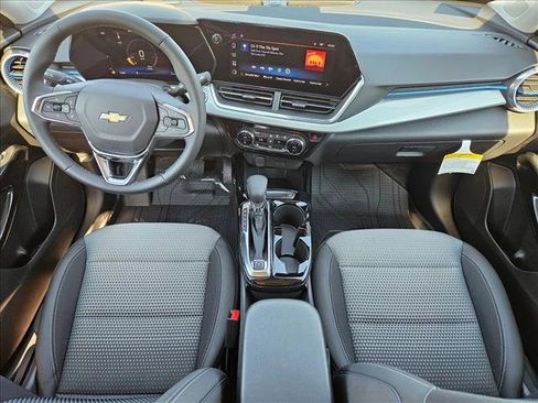 New 2026 Chevrolet Trax LT w/ Driver Confidence Package image 19