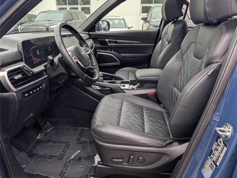 Used 2024 Kia Telluride EX X-Line AWD/4WD image 18