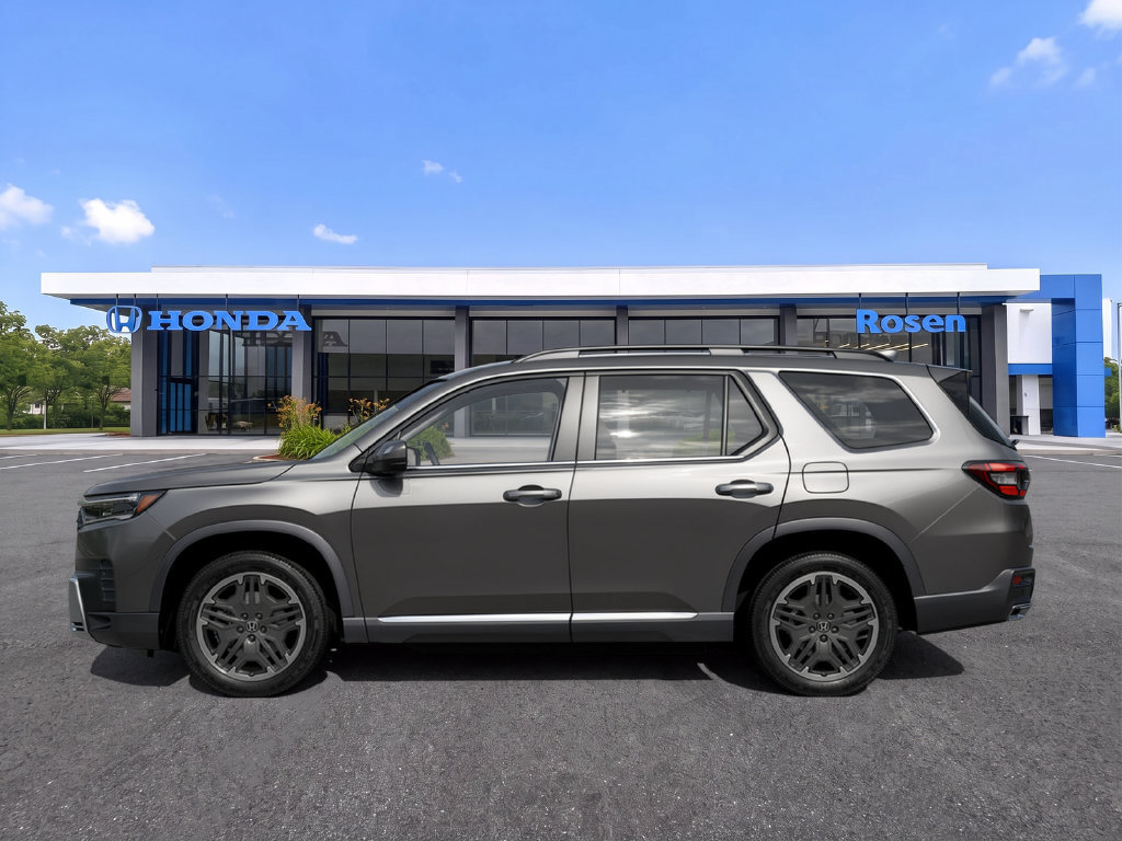 New 2026 Honda Pilot Touring image 2