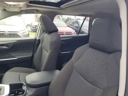 Certified 2025 Toyota RAV4 XLE image 19