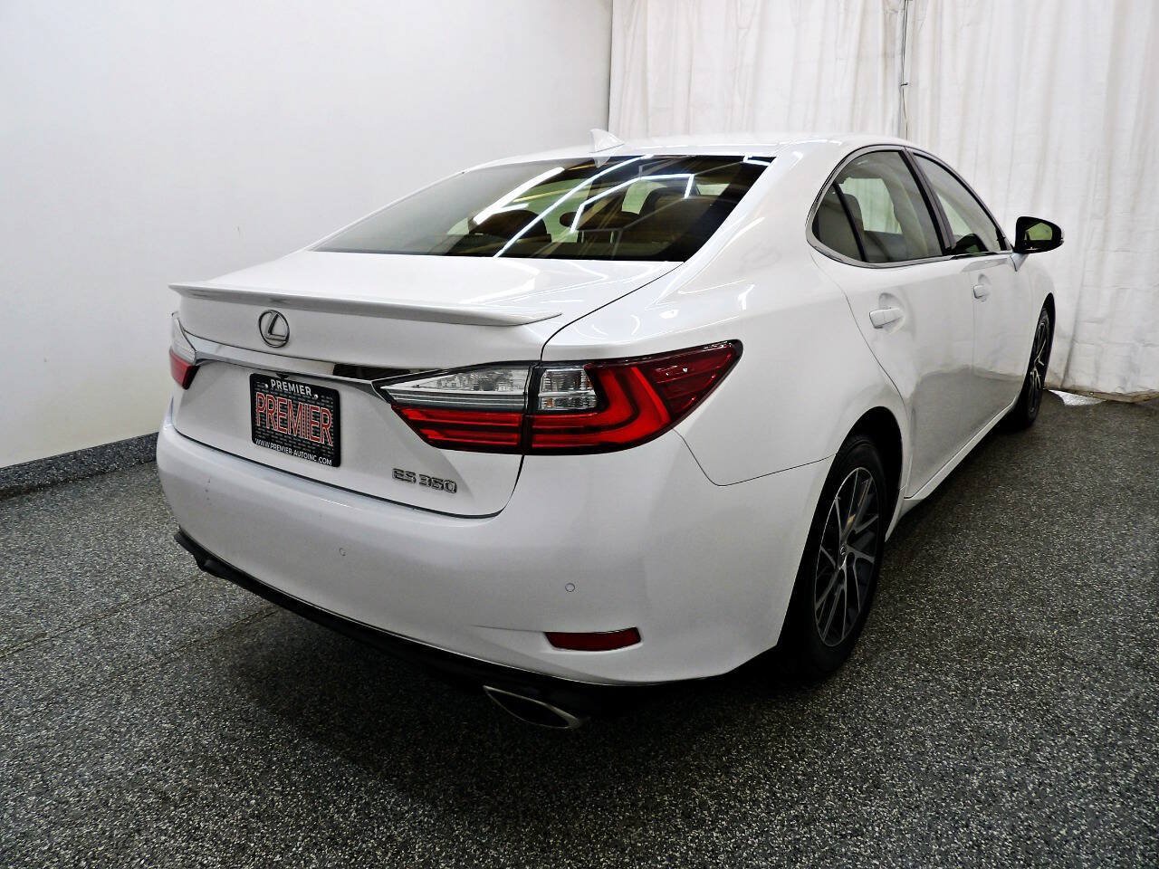 Used 2016 Lexus ES 350 FWD image 5