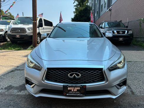 Used 2018 INFINITI Q50 Luxe w/ Essential Package (3.0T Luxe) AWD/4WD image 2