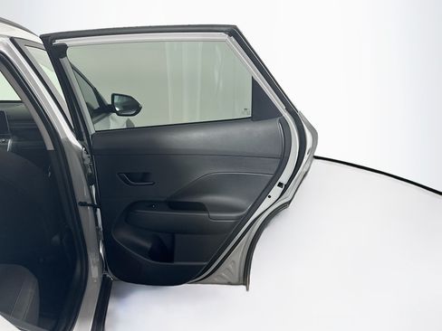 Used 2025 Hyundai Kona SEL FWD image 30