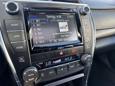 Used 2017 Toyota Camry XLE image 20