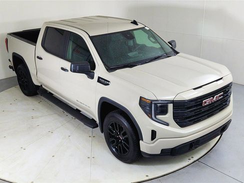 New 2026 GMC Sierra 1500 Pro w/ Graphite Edition image 13