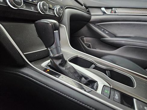 Used 2022 Honda Accord EX-L image 12
