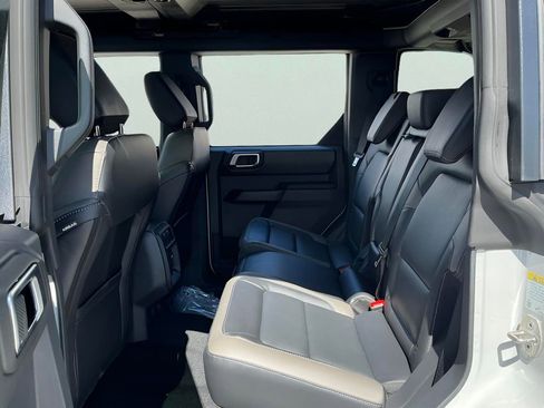 New 2026 Ford Bronco Outer Banks AWD/4WD image 26