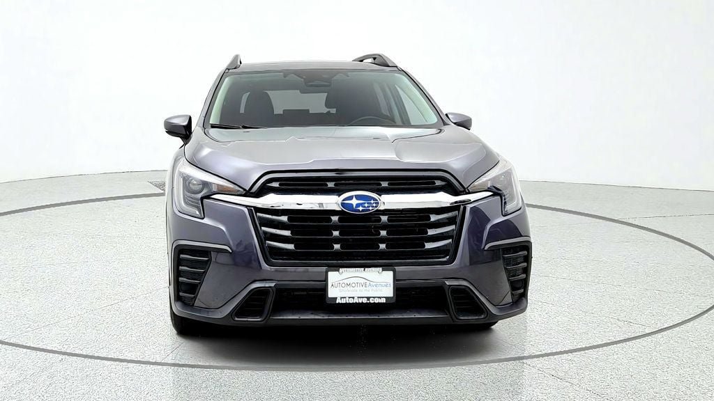 Used 2024 Subaru Ascent Premium w/ Convenience Package AWD/4WD image 2