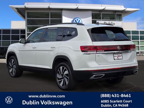 Certified 2024 Volkswagen Atlas SE image 6