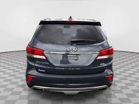 Used 2018 Hyundai Santa Fe SE AWD/4WD image 6