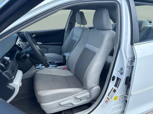 Used 2012 Toyota Camry LE FWD image 20