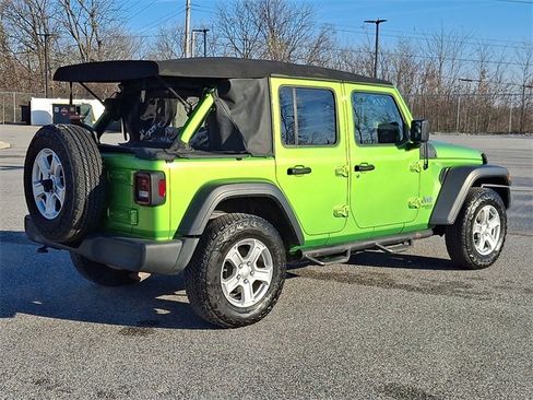 Used 2018 Jeep Wrangler Unlimited Sport S image 8