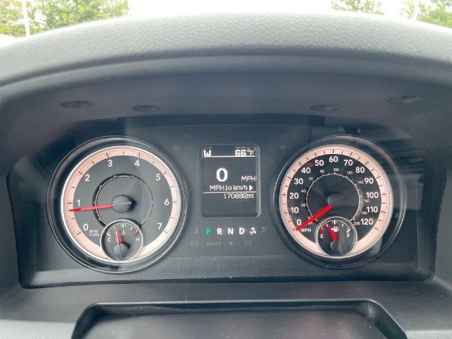 Used 2016 RAM 1500 Classic SLT AWD/4WD image 25