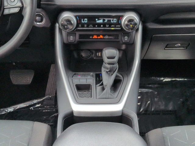 Certified 2024 Toyota RAV4 XLE FWD image 19