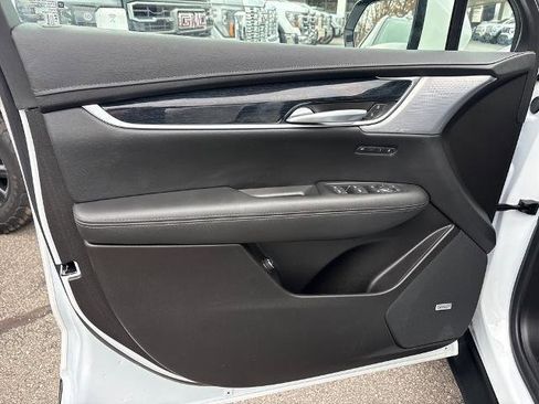 Used 2025 Cadillac XT5 Premium Luxury image 20