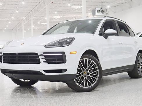 Used 2022 Porsche Cayenne Platinum Edition image 6