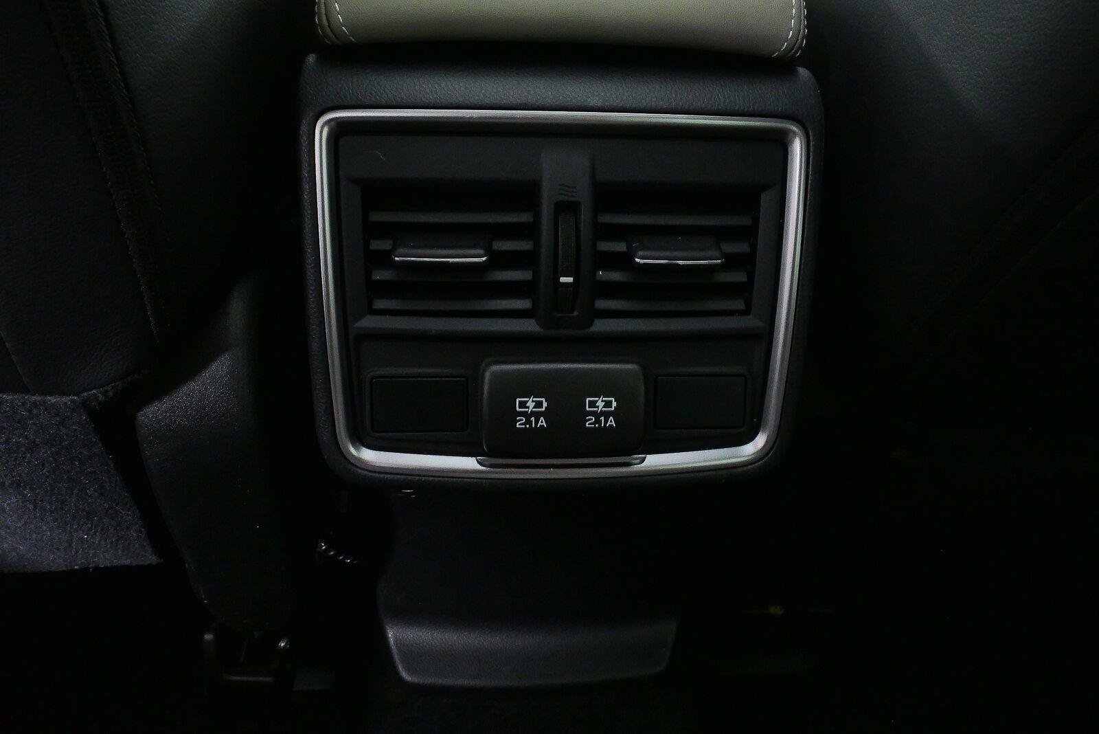 Used 2019 Subaru Forester Limited w/ Popular Package #3 AWD/4WD image 17