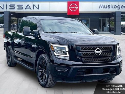 Used 2024 Nissan Titan SV w/ SV Convenience Package AWD/4WD image 1