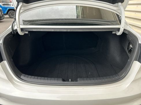 Used 2024 Kia Forte LXS w/ LXS Technology Package FWD image 13