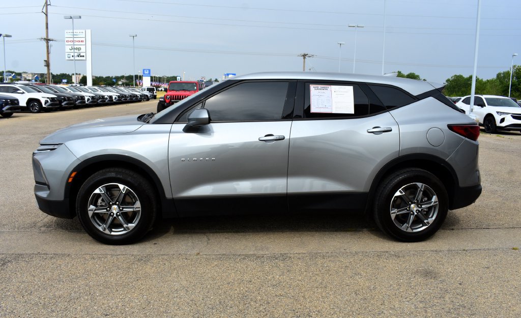 Used 2023 Chevrolet Blazer LT AWD/4WD image 5