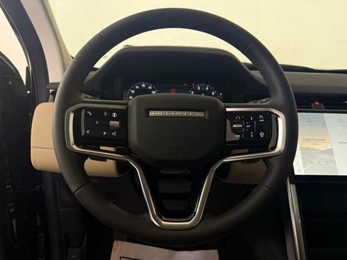 New 2025 Land Rover Discovery Sport S image 23