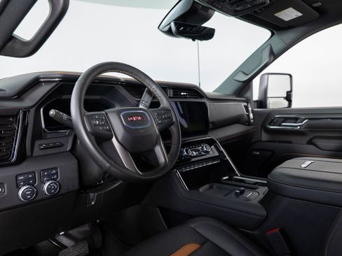 Used 2024 GMC Sierra 3500 AT4 w/ AT4 Premium Plus Package image 13