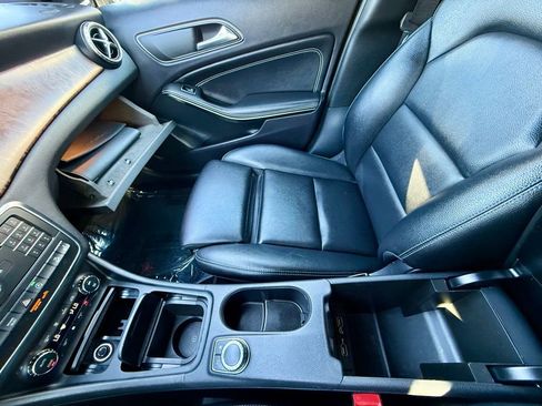 Used 2016 Mercedes-Benz GLA 250 4MATIC image 24