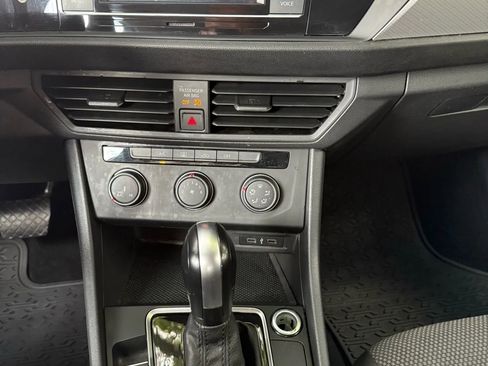 Used 2021 Volkswagen Jetta S image 6