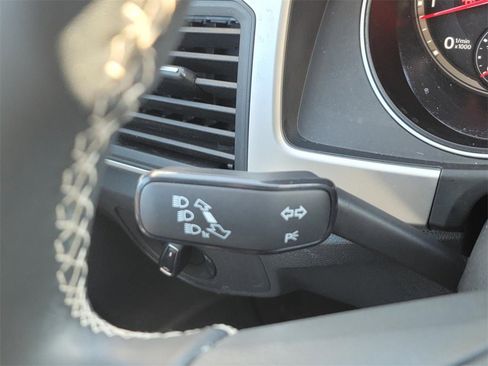 Used 2021 Volkswagen Atlas SE image 22