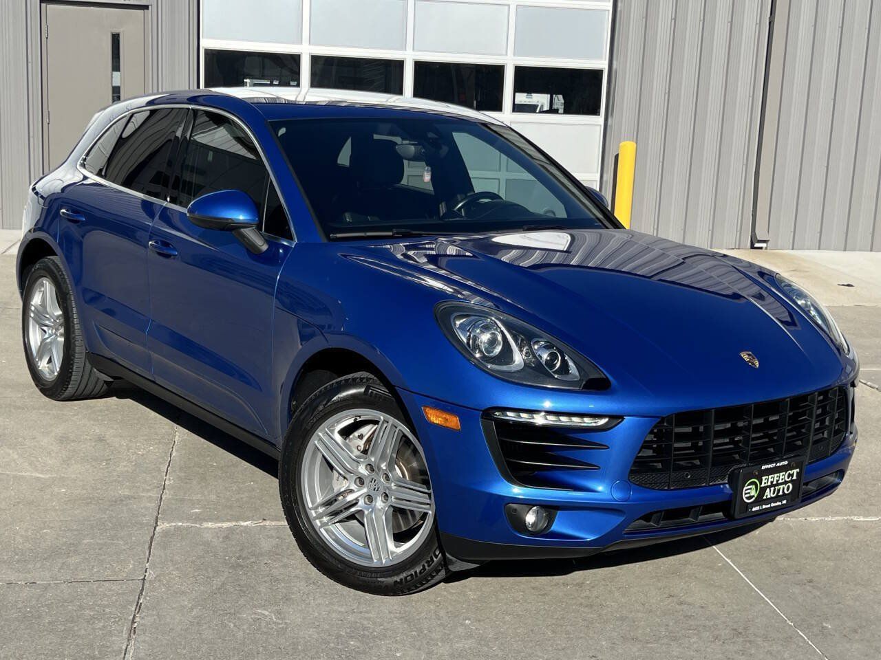 Used 2017 Porsche Macan S AWD/4WD image 6
