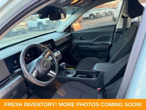 Used 2024 Hyundai Kona SEL image 8
