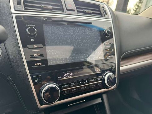 Used 2018 Subaru Outback 2.5i Touring w/ Popular Package #3 image 20