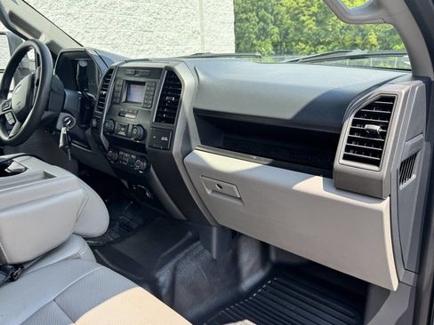 Used 2022 Ford F550 4x4 Crew Cab Super Duty w/ Power Equipment Group image 8