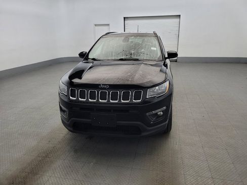 Used 2019 Jeep Compass Latitude w/ Cold Weather Group AWD/4WD image 15
