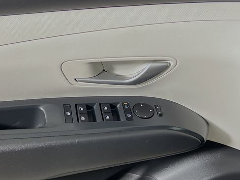 Used 2025 Hyundai Tucson SEL FWD image 17