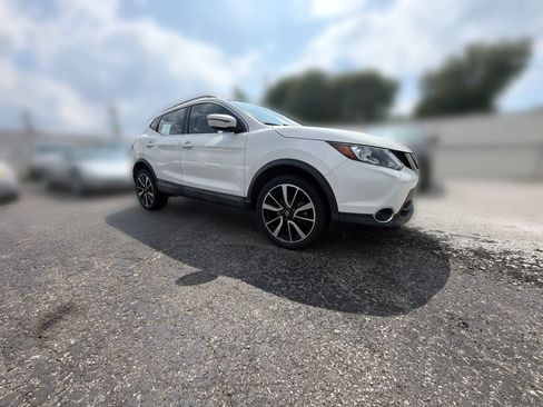 Used 2019 Nissan Rogue Sport SL w/ Premium Package AWD/4WD image 6