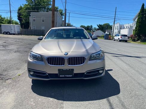 Used 2015 BMW 528i Sedan RWD image 2
